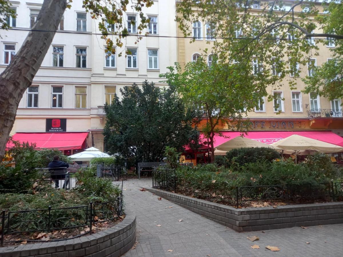 Liszt Ferenc Square Studio Apartment Budapest Esterno foto